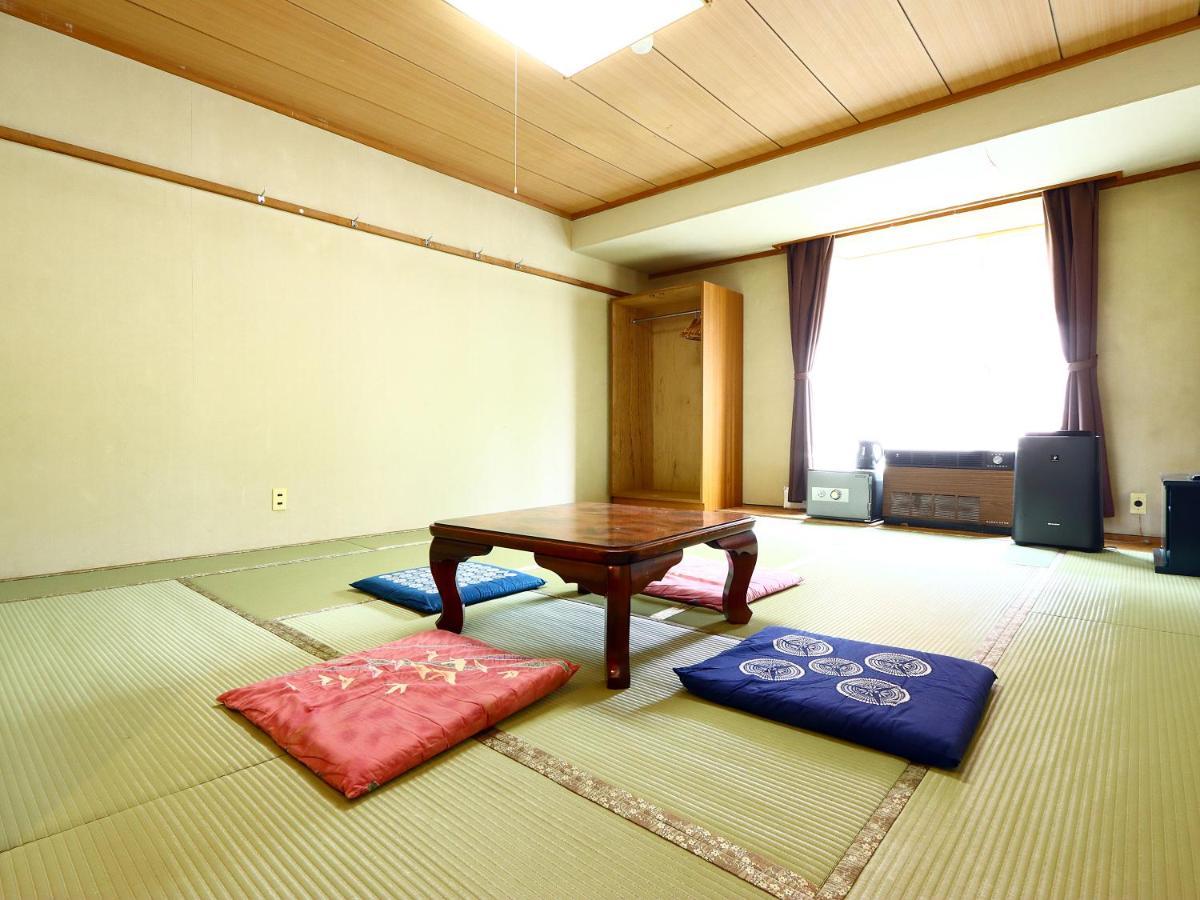 Hotel New Bernina Nagano Exterior photo