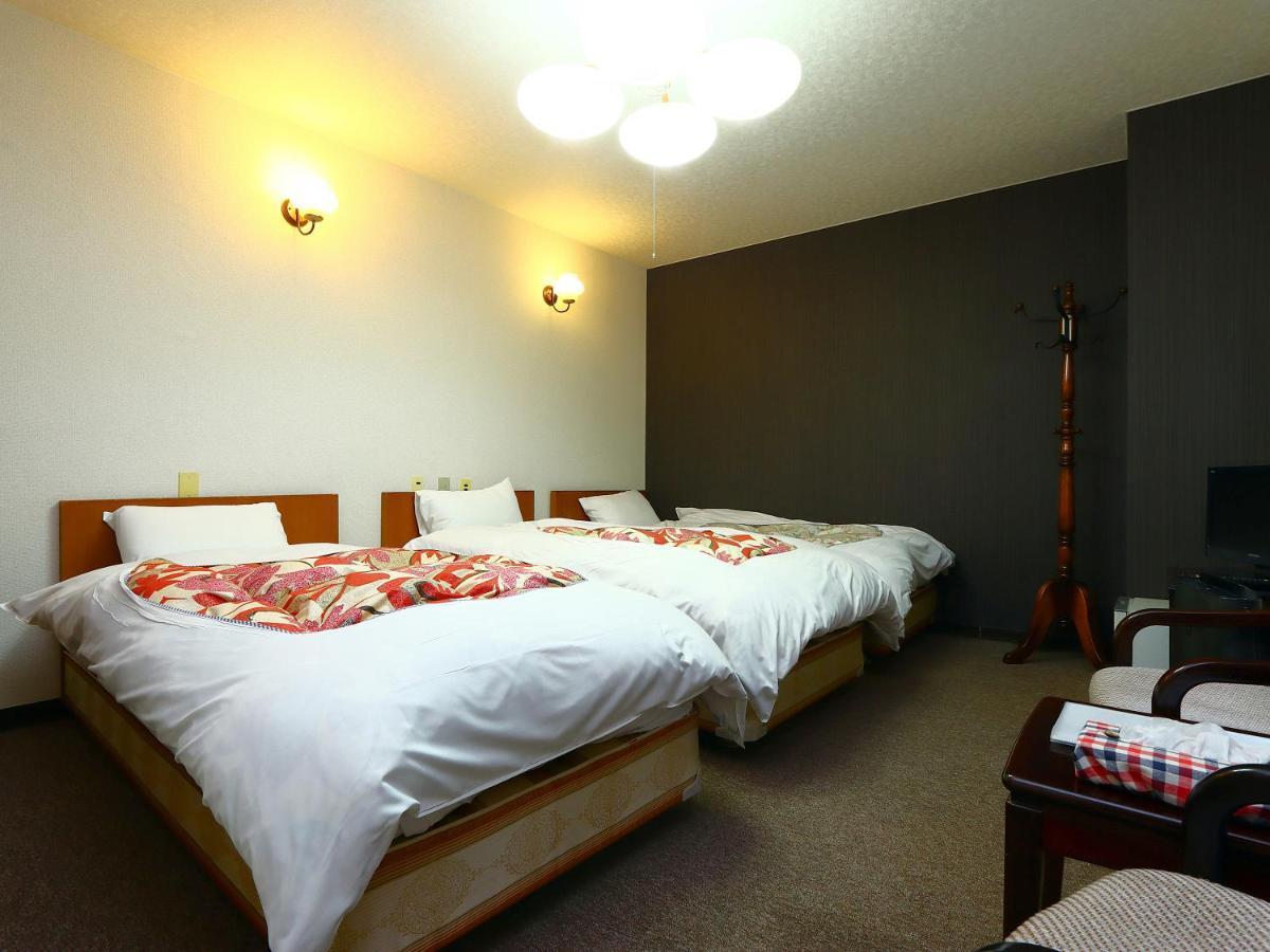 Hotel New Bernina Nagano Exterior photo