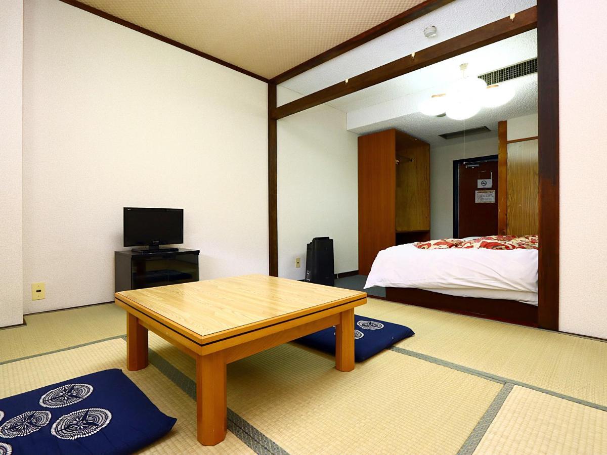 Hotel New Bernina Nagano Exterior photo