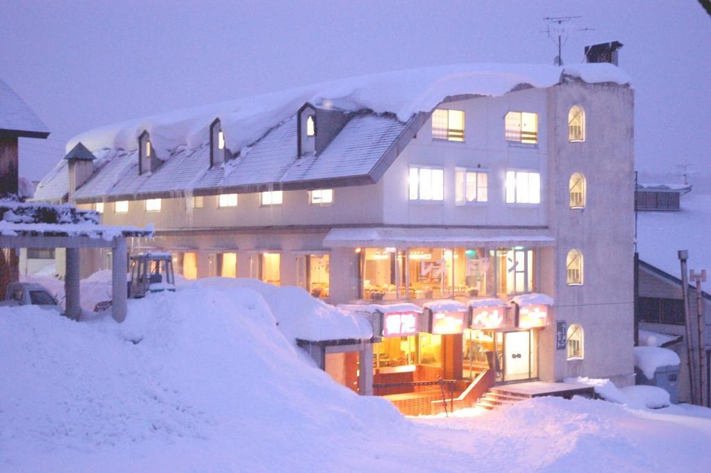 Hotel New Bernina Nagano Exterior photo