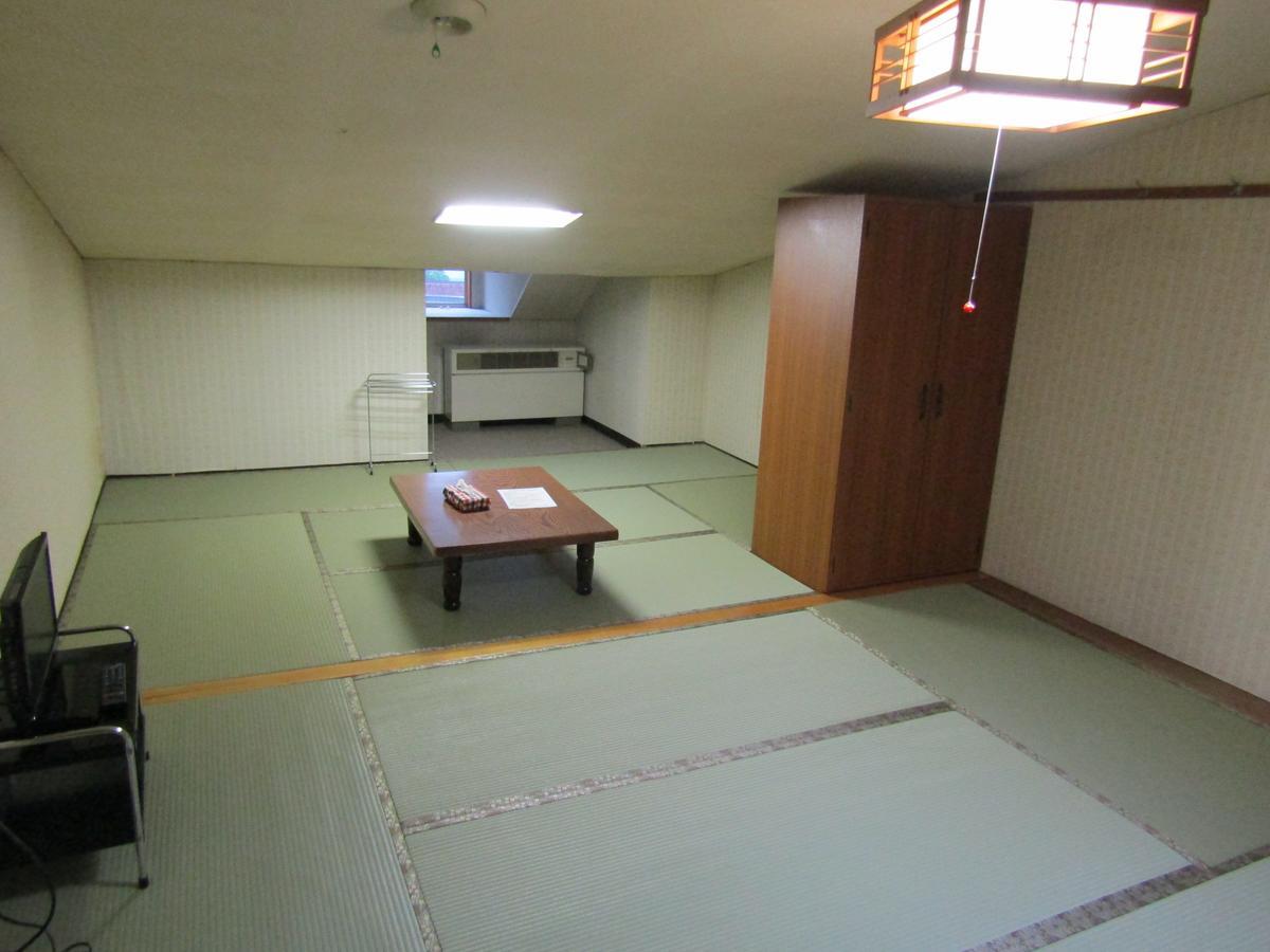 Hotel New Bernina Nagano Exterior photo