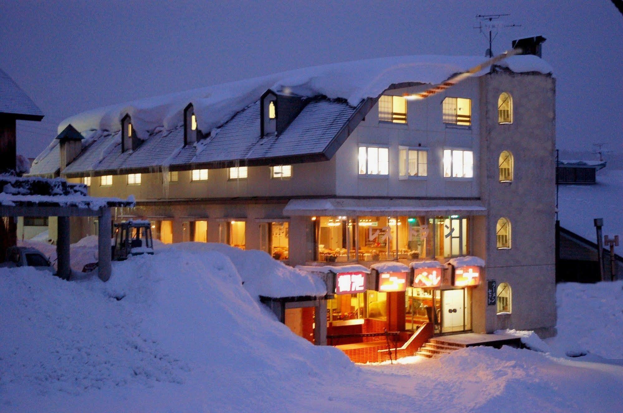 Hotel New Bernina Nagano Exterior photo